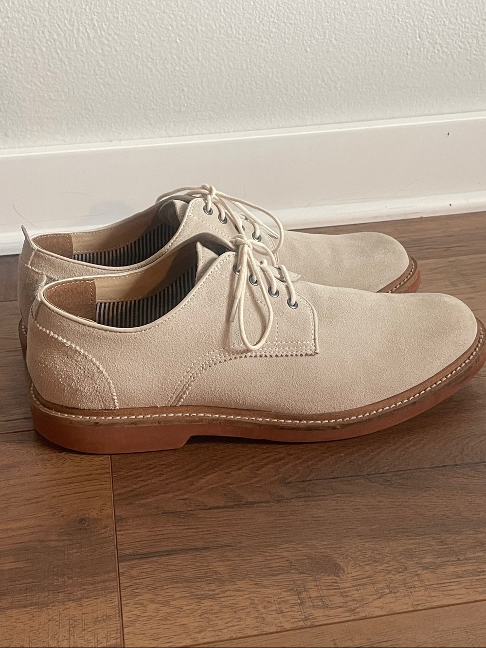 Florsheim Men's‎ Bucktown Plain-Toe Oxford. 
Size 9.5